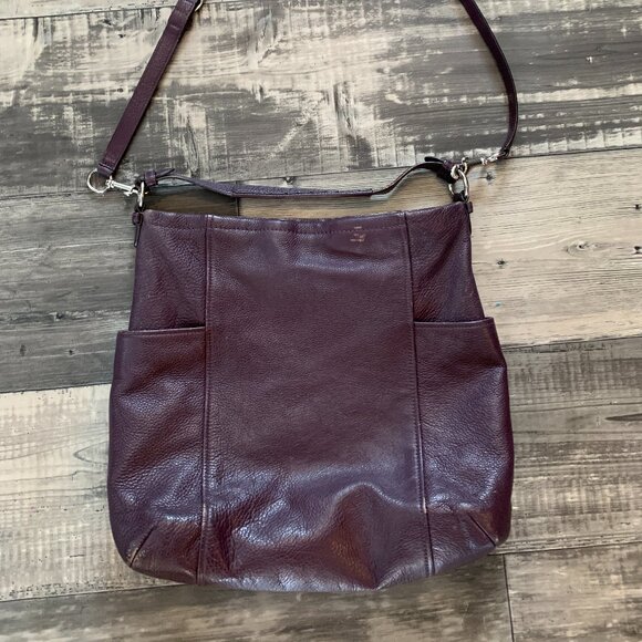 Coach Chicago Burgandy Purple Pebble Leather Hobo Crossbody Bag, Large purse. - Picture 7 of 8